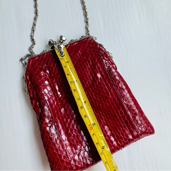 Vintage Cami International Elegant Red Snakeskin texture Bag leather mini bag - Picture 5 of 9